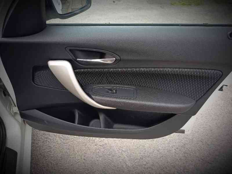 BMW 1 114i Comfort  34TKM - foto 24