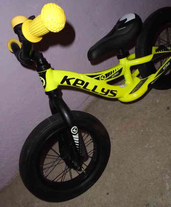 Prodám dětské Odrážedlo KELLYS KITE 12“. - foto 4