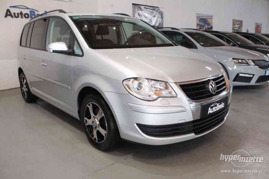 VW Touran 2.0 TDI HIG. 7 Míst tažné zařízení - foto 2