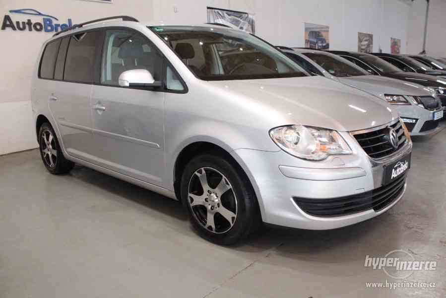 VW Touran 2.0 TDI HIG. 7 Míst tažné zařízení - foto 3