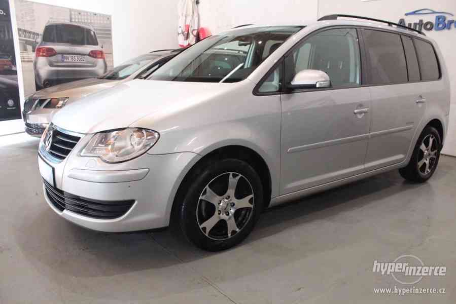 VW Touran 2.0 TDI HIG. 7 Míst tažné zařízení - foto 8