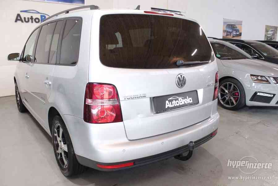 VW Touran 2.0 TDI HIG. 7 Míst tažné zařízení - foto 10