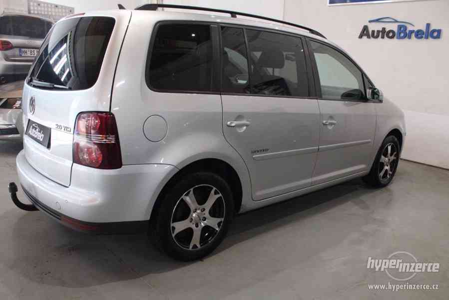 VW Touran 2.0 TDI HIG. 7 Míst tažné zařízení - foto 16
