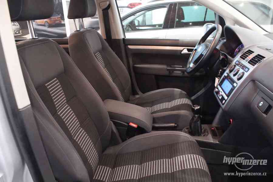 VW Touran 2.0 TDI HIG. 7 Míst tažné zařízení - foto 28