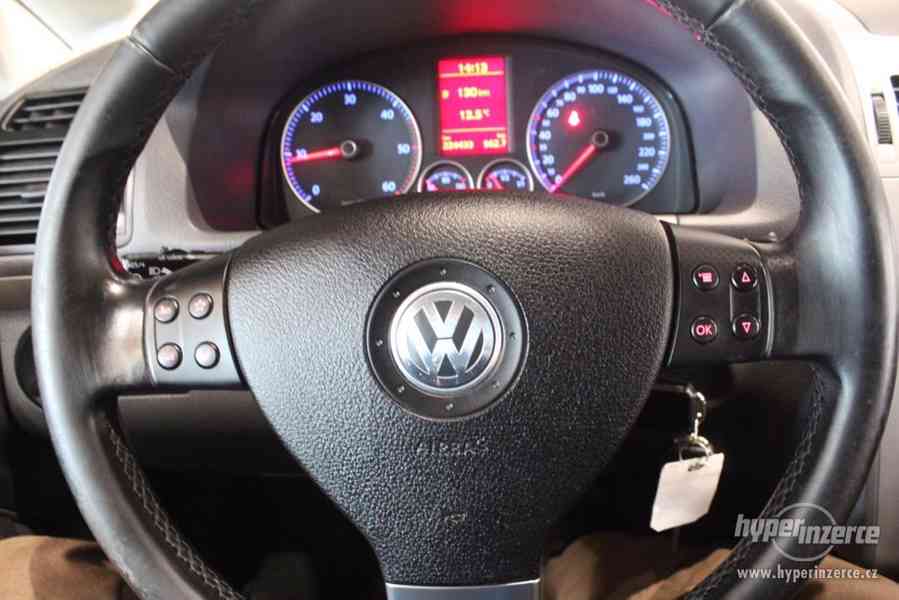 VW Touran 2.0 TDI HIG. 7 Míst tažné zařízení - foto 39