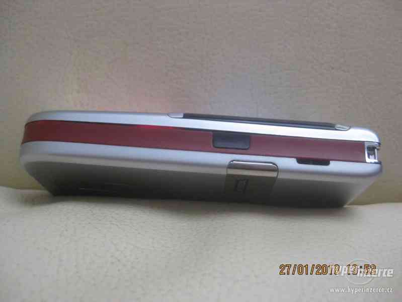 Nokia 7260 z r.2004 - plně funkční telefony - foto 10