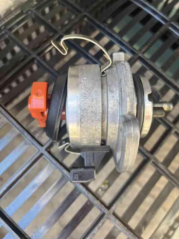 Rozdělovač FELICIA OCTAVIA 1.6 MPI - foto 4