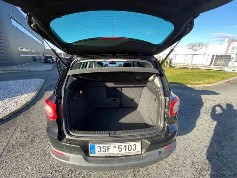 Volkswagen Tiguan 2,0   2010 - foto 13