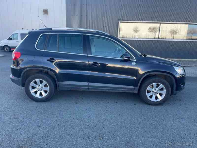 Volkswagen Tiguan 2,0   2010 - foto 8