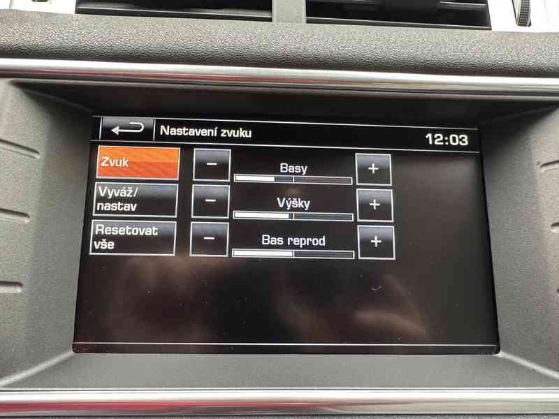 Land Rover Range Rover Evoque 2.0 TD4 132kW/4x4/Navi/1Maj - foto 31