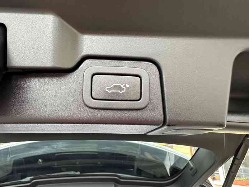 Land Rover Range Rover Evoque 2.0 TD4 132kW/4x4/Navi/1Maj - foto 19