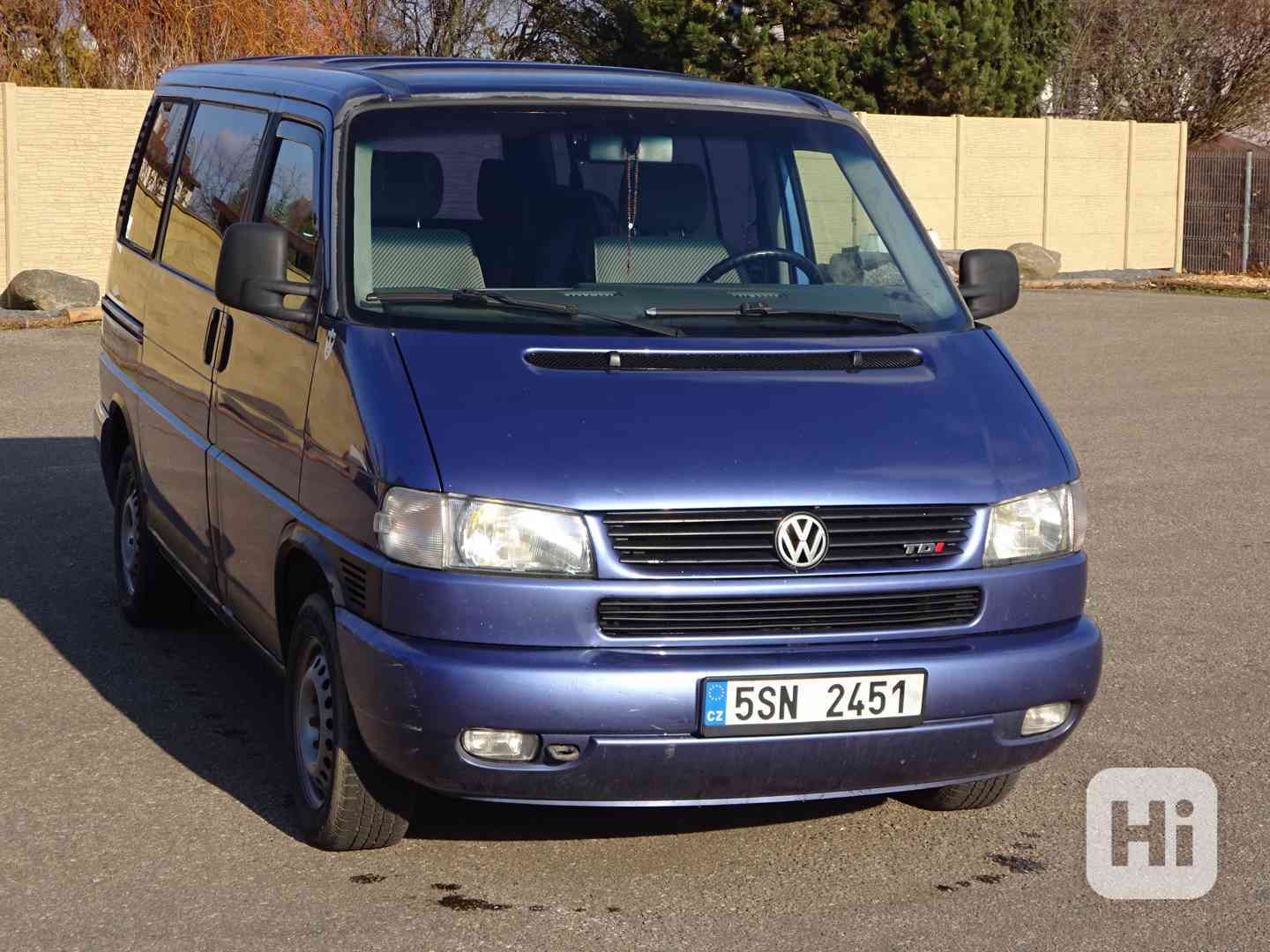 VW Multivan 2.5 TDI r.v.1997 (75 kw) závěs - foto 1