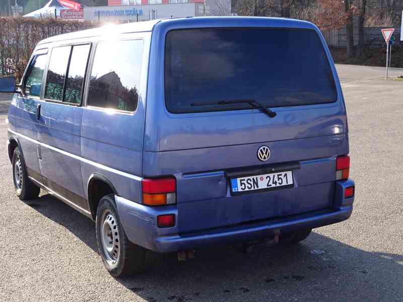 VW Multivan 2.5 TDI r.v.1997 (75 kw) závěs - foto 4