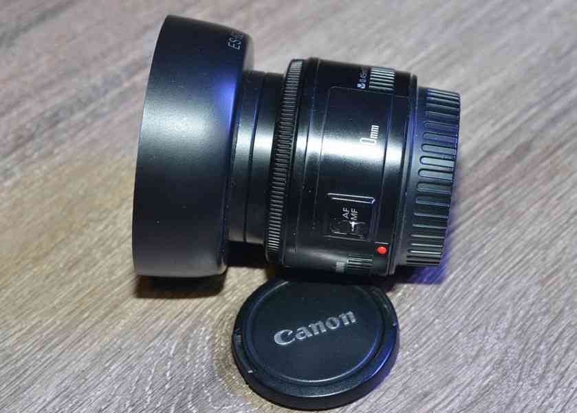 Canon EF 50mm f/1.8 II *full-frame *2. generace - foto 3