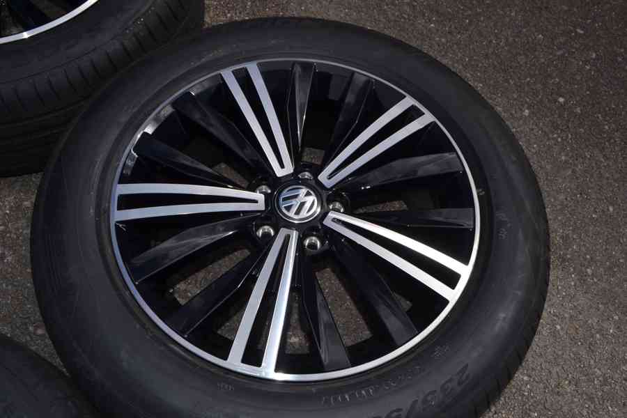 VW Tiguan/Š.Kodiaq -NOVÁ letní orig.Alu sada -235/55R18 - foto 5
