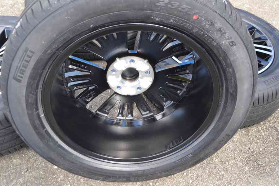 VW Tiguan/Š.Kodiaq -NOVÁ letní orig.Alu sada -235/55R18 - foto 17