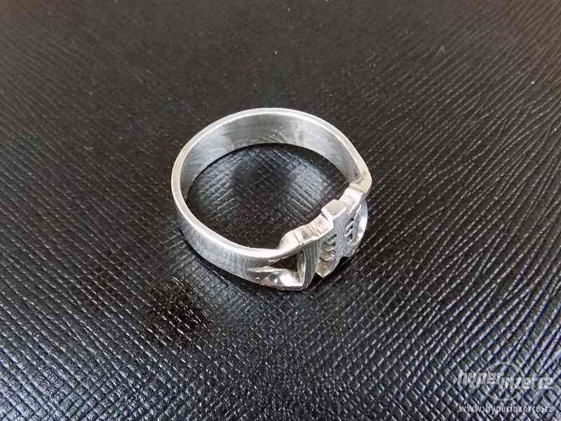 stříbrný prsten - foto 1