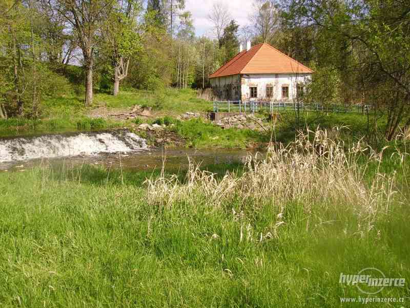 Mlýn u Starého Hobzí v České Kanadě - foto 3