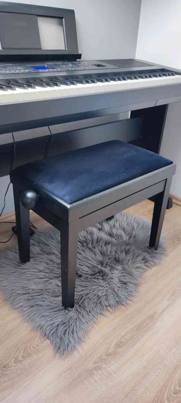 Digitální piano Yamaha DGX-660 B - foto 4