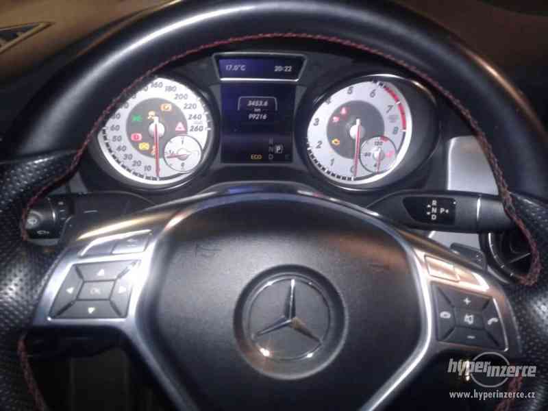 Mercedes-Benz CLA 200 - foto 8