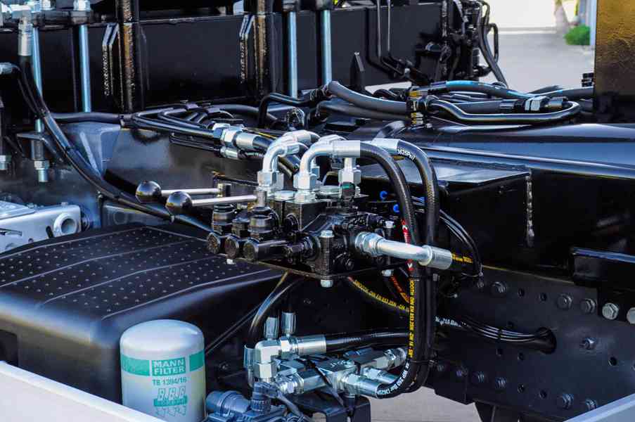 MERCEDES AXOR 1829 HÁKOVÝ NOSIČ KONTEJNERŮ HYDRAULICKÁ RUKA - foto 29