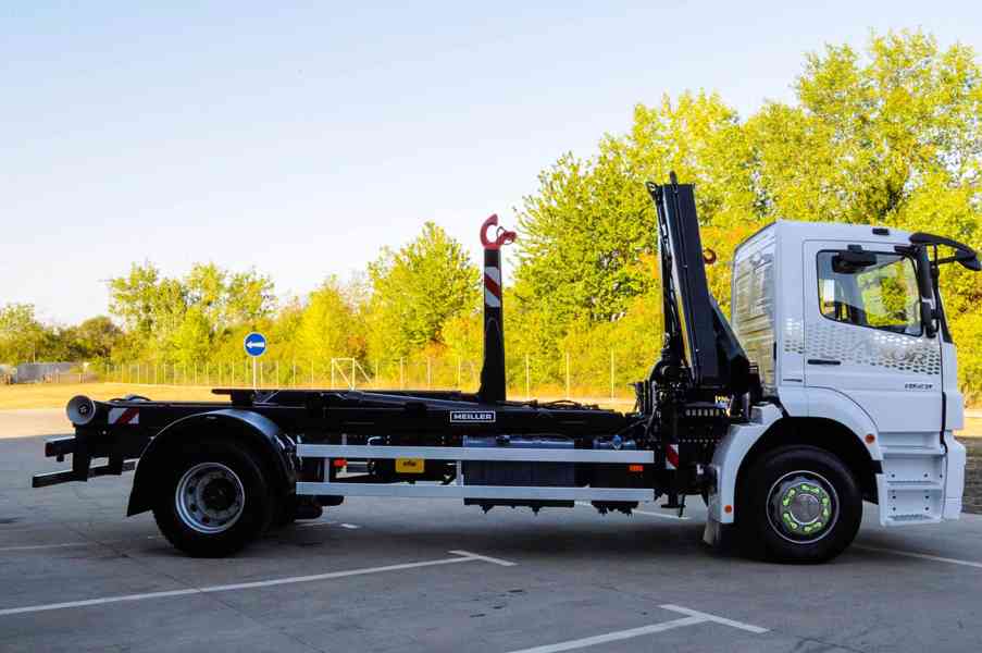 MERCEDES AXOR 1829 HÁKOVÝ NOSIČ KONTEJNERŮ HYDRAULICKÁ RUKA - foto 6