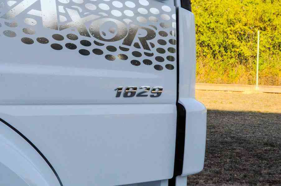 MERCEDES AXOR 1829 HÁKOVÝ NOSIČ KONTEJNERŮ HYDRAULICKÁ RUKA - foto 8
