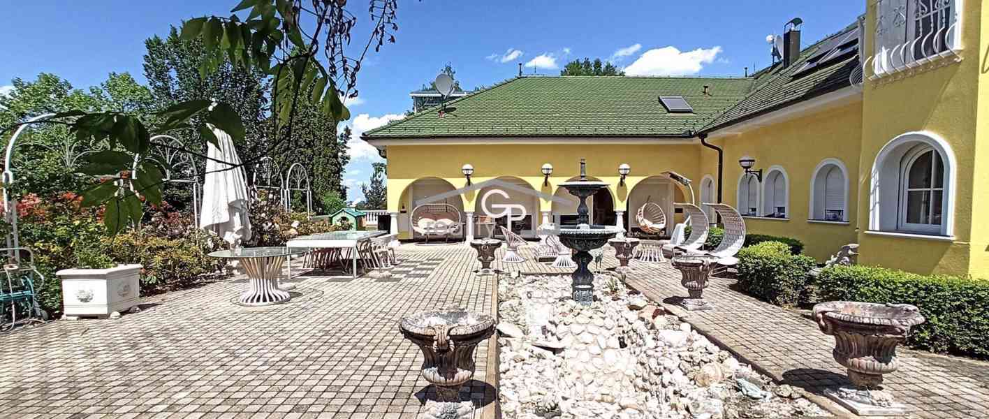 Exkluzivní vila s rozsáhlými pozemky - Včelná u Č. Budějovic - foto 3