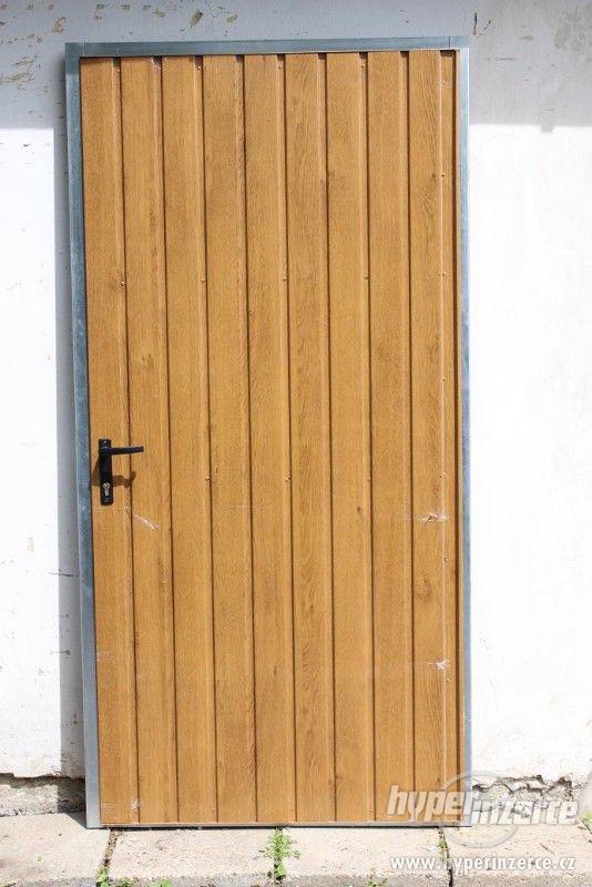 Plechové dveře winchester PRAVÉ 200/90 zateplené,zámek FAB. - foto 1