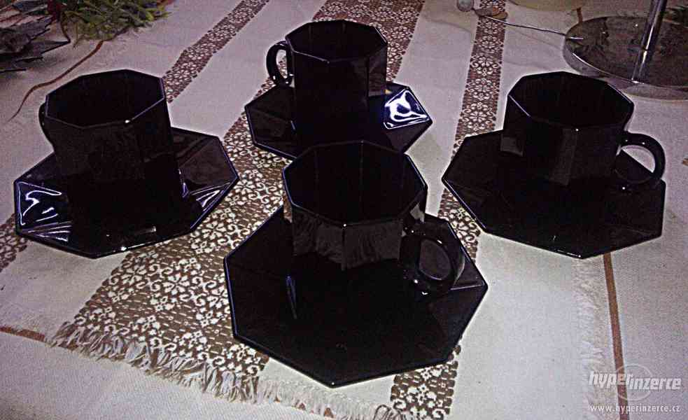 Porcelánové šálky / francouzský černý porcelán - foto 2