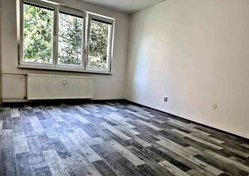 Byt 1kk - foto 3