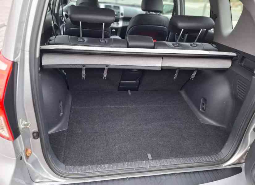 Toyota RAV 4 2,0i benzín 112kw - foto 18