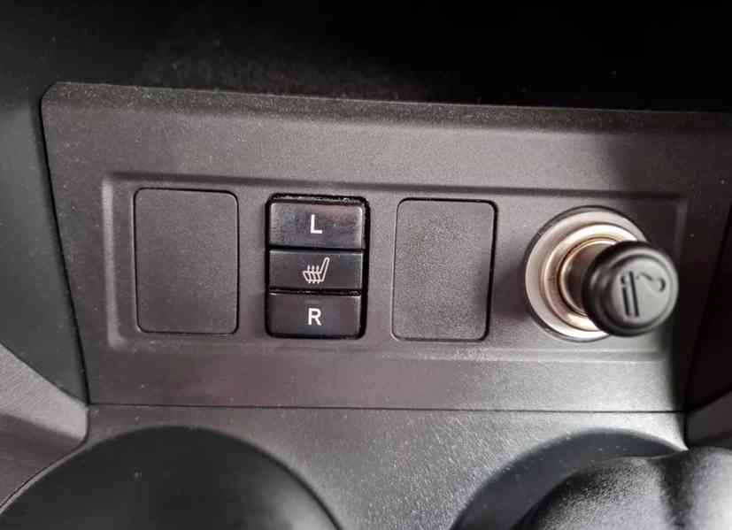 Toyota RAV 4 2,0i benzín 112kw - foto 16