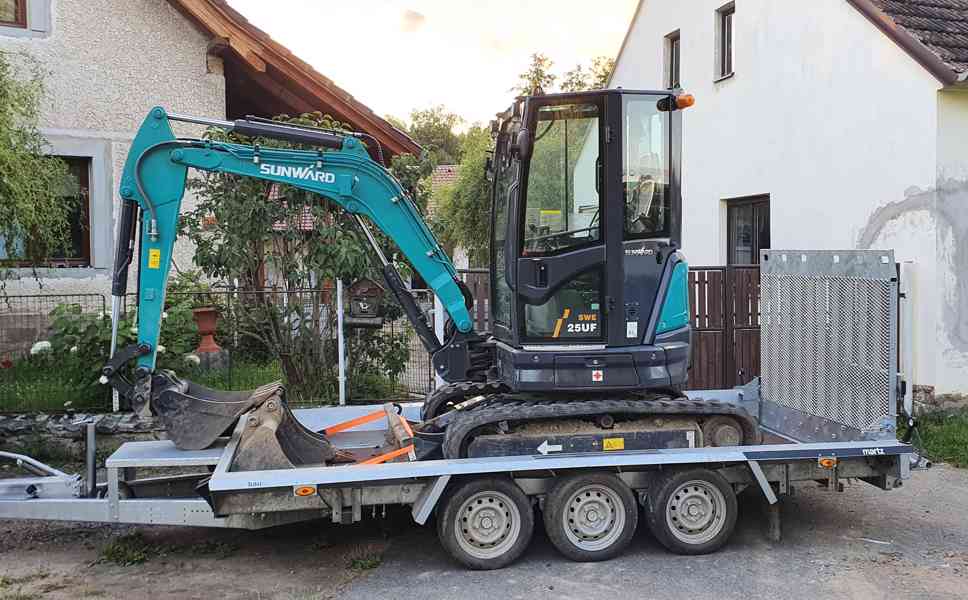 Pronájem zapůjčení půjčení bagr minibagr stavební technika - foto 2