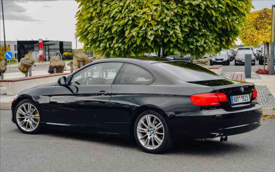 BMW Řada 3 2,0 - foto 8