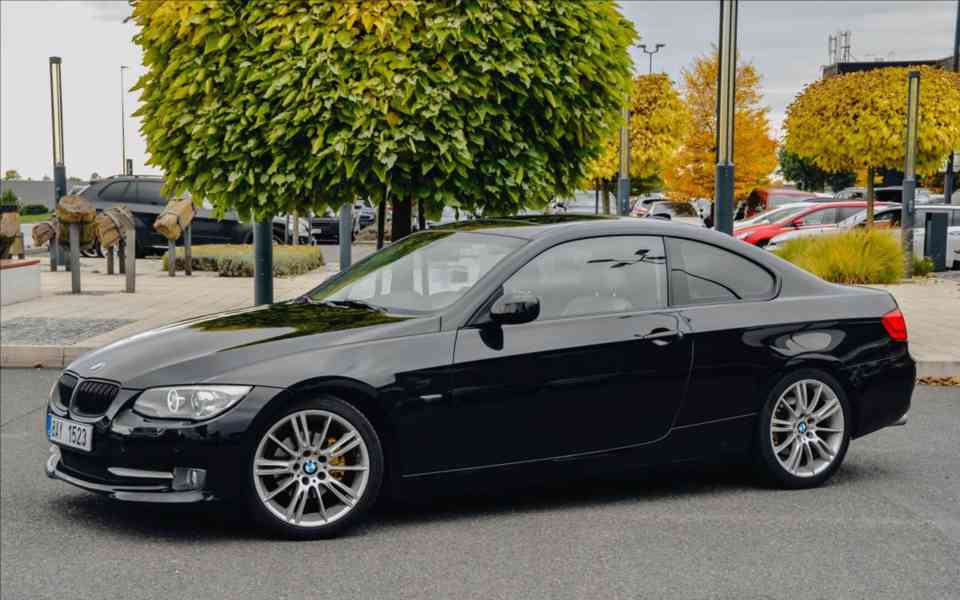 BMW Řada 3 2,0 - foto 11