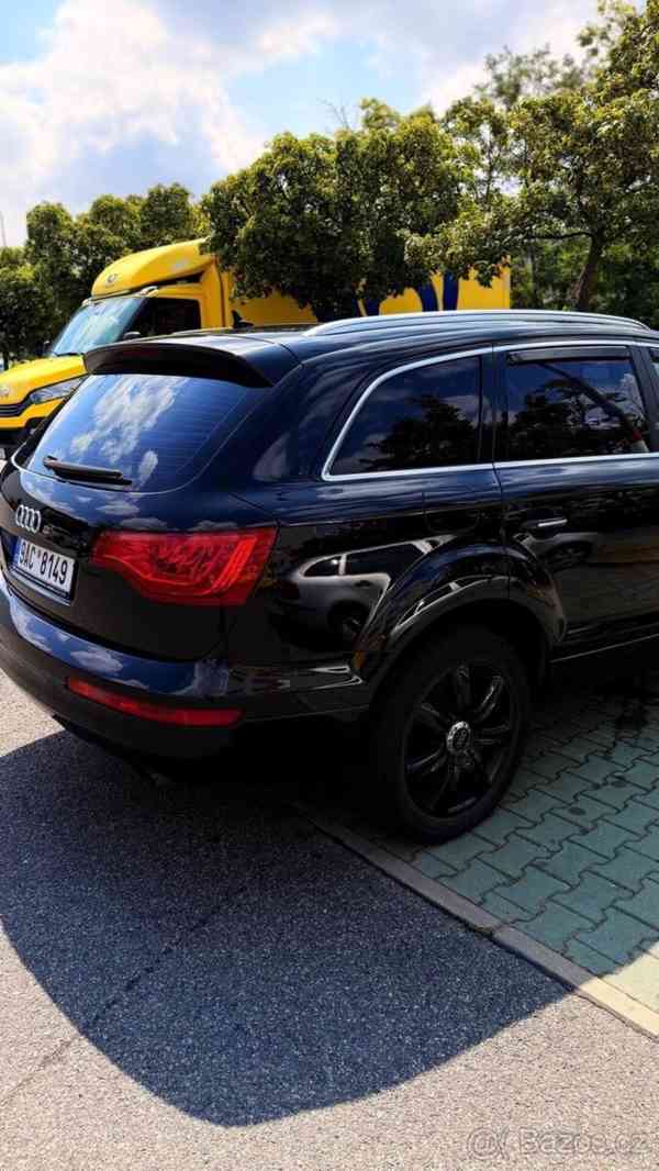 Audi Q7 3,0   quattro, 7 míst, automat, 2006 - foto 10