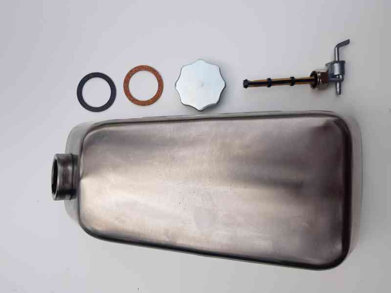 Jawa 50 pionýr, babetta, MUSTANG - NEREZOVÁ nádrž 5,5 - 6l - foto 16