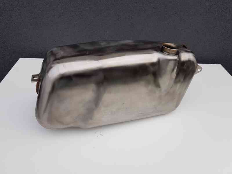 Jawa 50 pionýr, babetta, MUSTANG - NEREZOVÁ nádrž 5,5 - 6l - foto 9