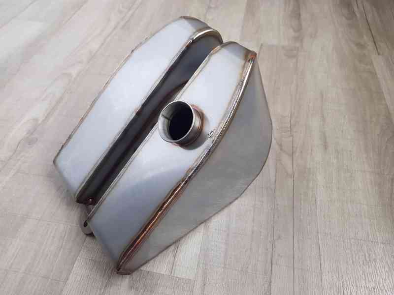 Jawa 50 pionýr, babetta, MUSTANG - NEREZOVÁ nádrž 5,5 - 6l - foto 5