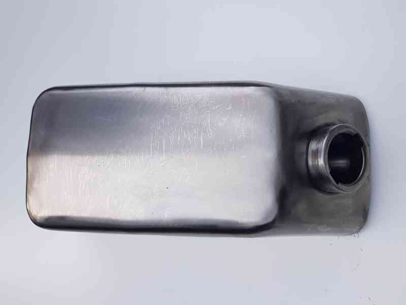 Jawa 50 pionýr, babetta, MUSTANG - NEREZOVÁ nádrž 5,5 - 6l - foto 13