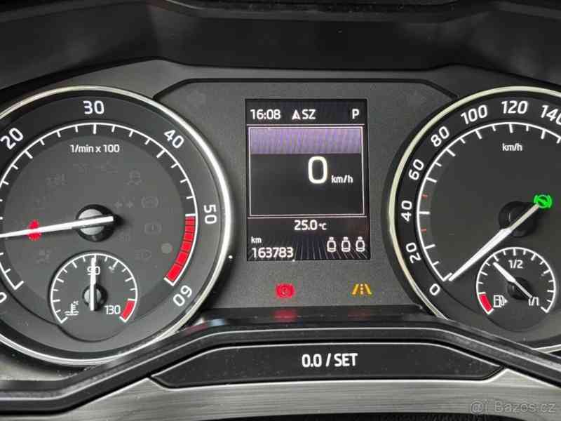 Škoda Superb TDI, Servisováno - foto 7