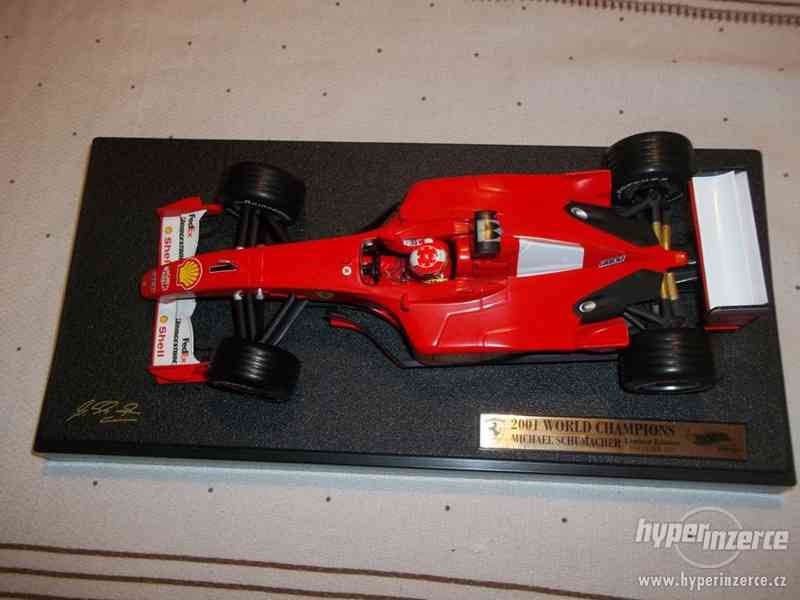 Ferrari 1:18 F1,2001,Schumacher,limitka - foto 2