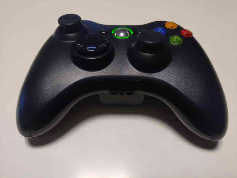 Prodám nevyužitý plně funkční Xbox 360 + Kinect + ovladač. - foto 4