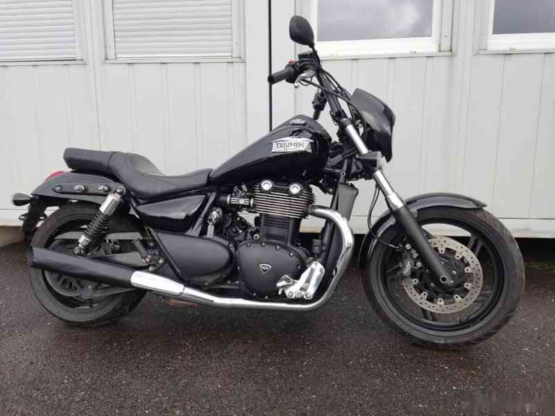 Triumph Thunderbird Storm 1700 - foto 7