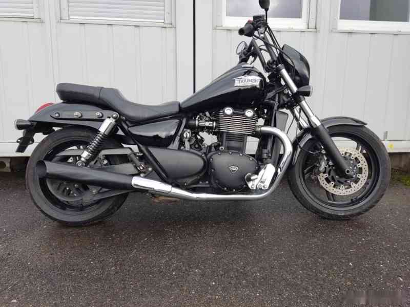 Triumph Thunderbird Storm 1700 - foto 8