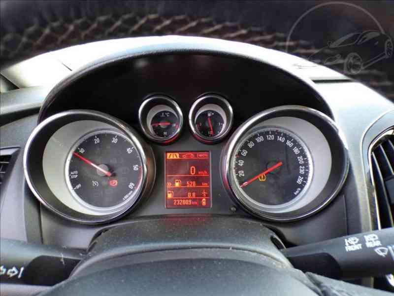 Opel Astra 1,6 CDTI - foto 6