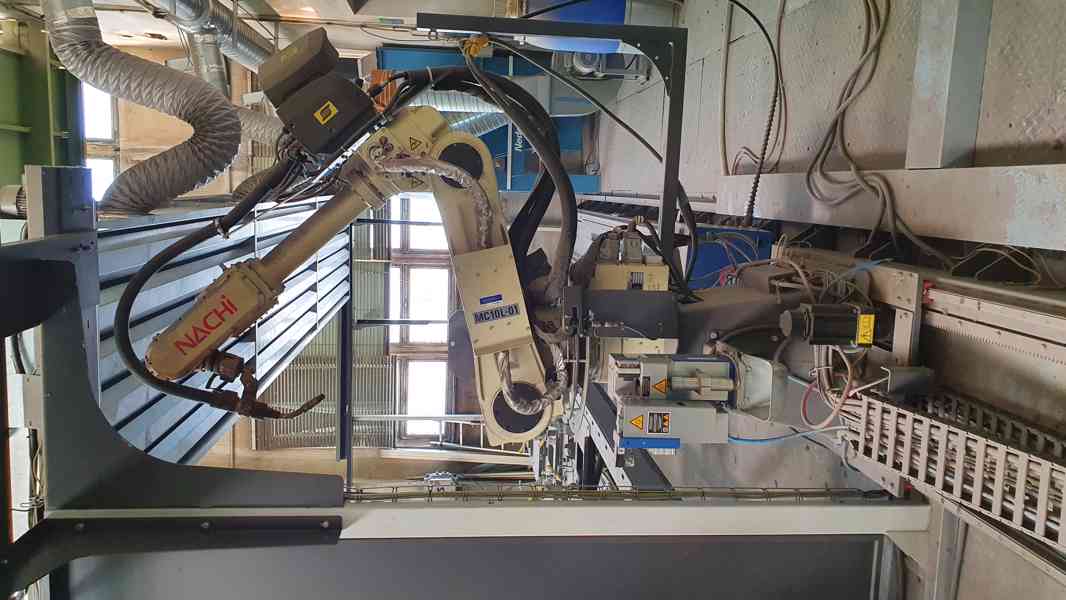 Svařovací robotické pracoviště NACHI-FUJIKOSHI MC 10 L - foto 7