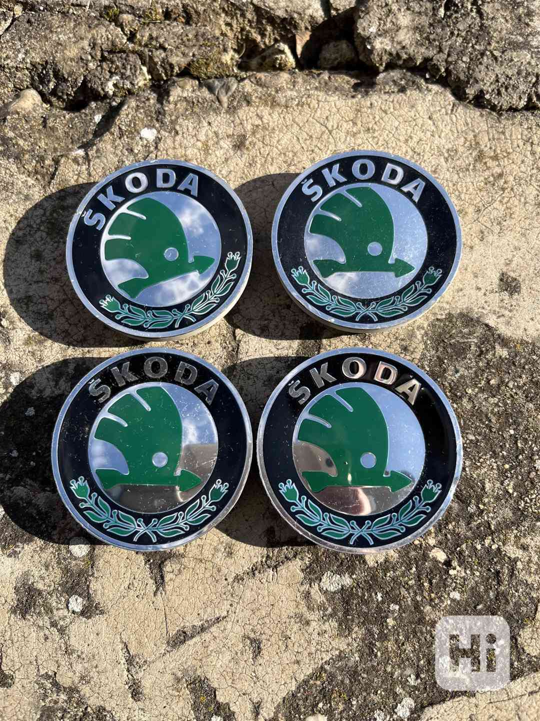 Krytky středu kol 6Y0601149 ŠKODA se znakem - foto 1