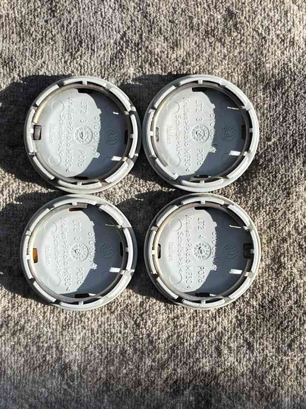 Krytky středu kol 6Y0601149 ŠKODA se znakem - foto 3